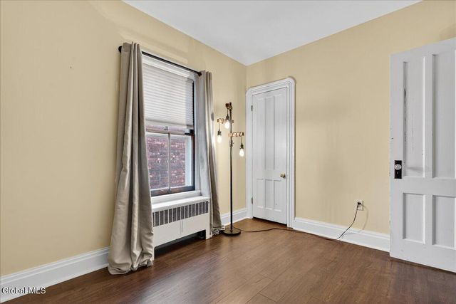 211 N 5th Avenue, Mechanicville, NY 12118