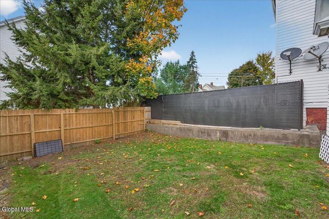 211 N 5th Avenue, Mechanicville, NY 12118