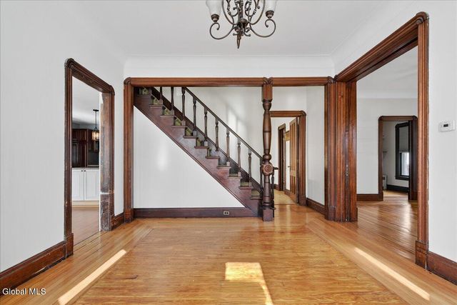 211 N 5th Avenue, Mechanicville, NY 12118