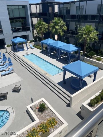 8925 West Flamingo Road 105, Las Vegas, NV 89147