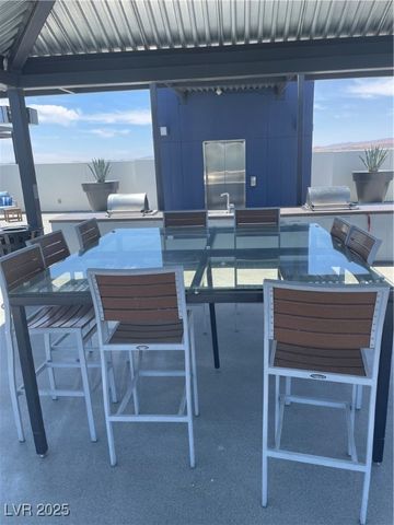 8925 West Flamingo Road 105, Las Vegas, NV 89147