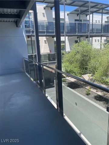 8925 West Flamingo Road 105, Las Vegas, NV 89147