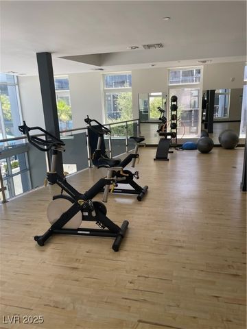 8925 West Flamingo Road 105, Las Vegas, NV 89147