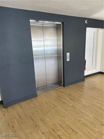 8925 West Flamingo Road 105, Las Vegas, NV 89147