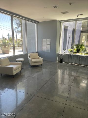 8925 West Flamingo Road 105, Las Vegas, NV 89147