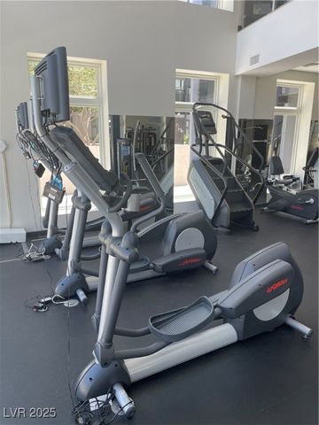 8925 West Flamingo Road 105, Las Vegas, NV 89147