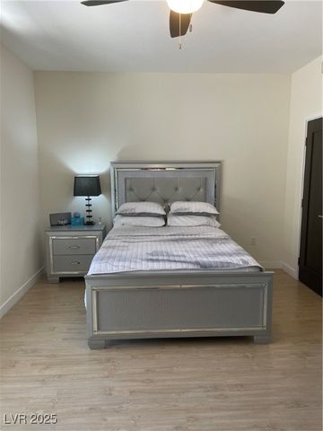 8925 West Flamingo Road 105, Las Vegas, NV 89147