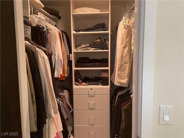 8925 West Flamingo Road 105, Las Vegas, NV 89147