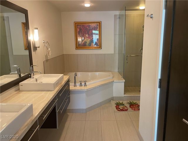 8925 West Flamingo Road 105, Las Vegas, NV 89147