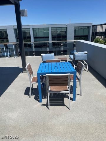 8925 West Flamingo Road 105, Las Vegas, NV 89147