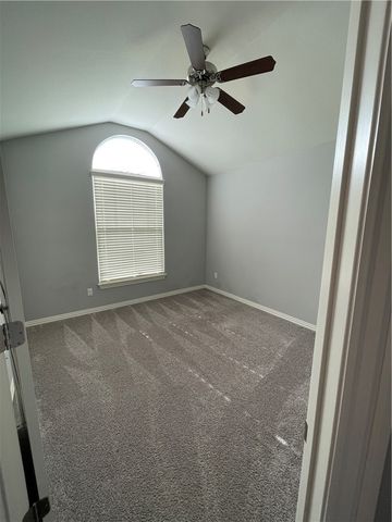 4405 SW Eggersway Place, Bentonville, AR 72712