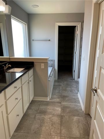 4405 SW Eggersway Place, Bentonville, AR 72712