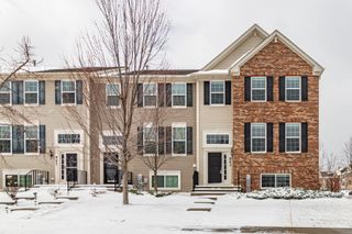 523 Town Center Boulevard, Gilberts, IL 60136