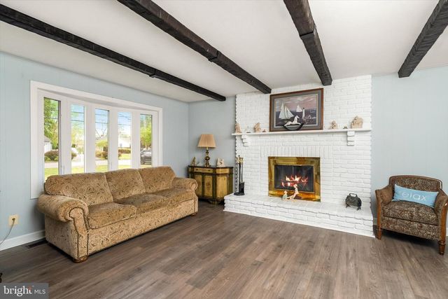 454 DUTCH NECK RD, East Windsor, NJ 08520