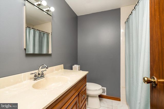 454 DUTCH NECK RD, East Windsor, NJ 08520