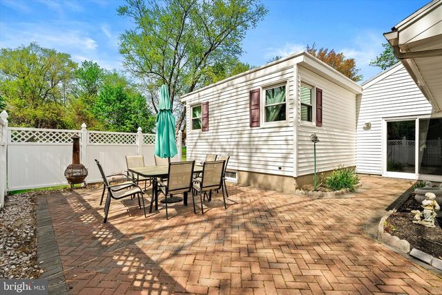 454 DUTCH NECK RD, East Windsor, NJ 08520