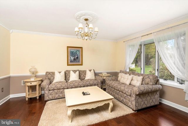 454 DUTCH NECK RD, East Windsor, NJ 08520