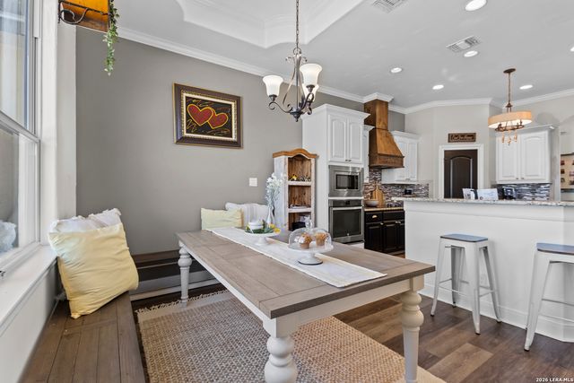 109 Colibro Creek, La Vernia, TX 78121