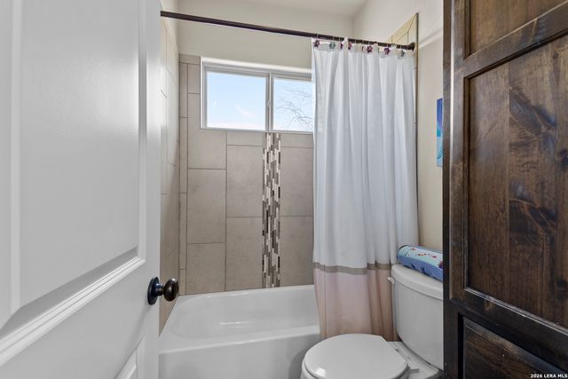 109 Colibro Creek, La Vernia, TX 78121