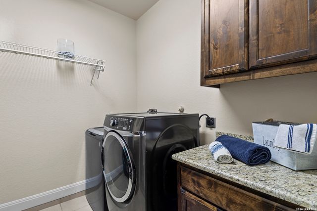 109 Colibro Creek, La Vernia, TX 78121