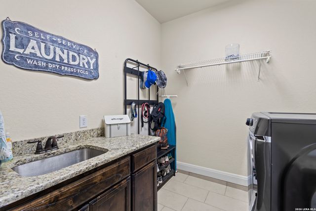 109 Colibro Creek, La Vernia, TX 78121