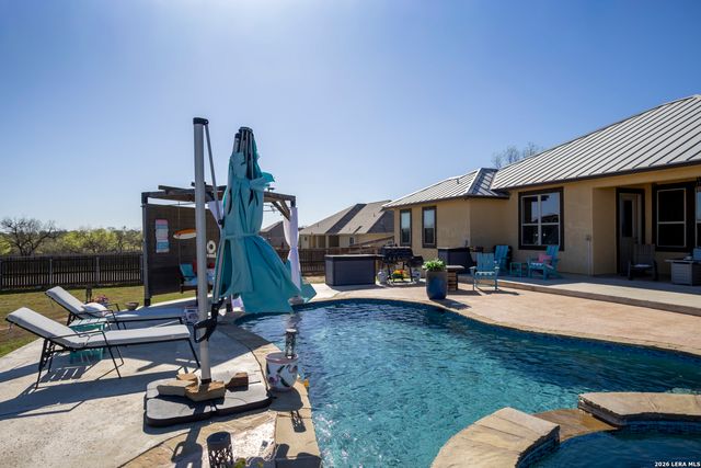 109 Colibro Creek, La Vernia, TX 78121