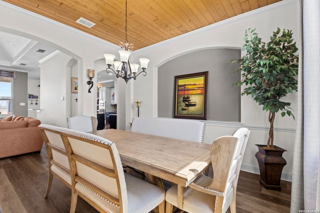 109 Colibro Creek, La Vernia, TX 78121