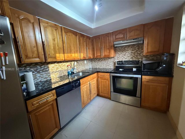833 West Ave 204, Miami Beach, FL 33139