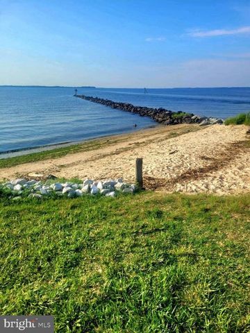 801 CHESTER RIVER DR, Grasonville, MD 21638
