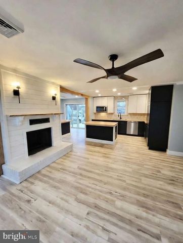 801 CHESTER RIVER DR, Grasonville, MD 21638