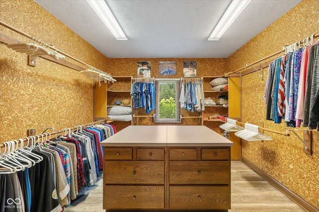 9020 Shetland Lane, Indianapolis, IN 46278