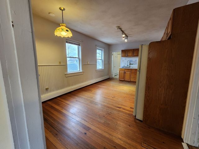 72 Derby St 3, Salem, MA 01970