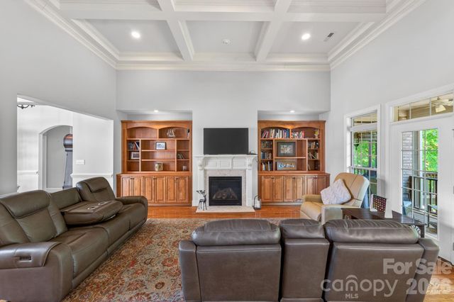 3138 rappahannock Court 16, Matthews, NC 28104