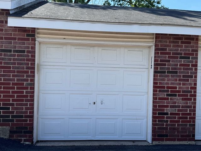 330 Leah Lane 3B, Woodstock, IL 60098