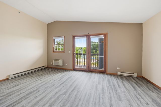 330 Leah Lane 3B, Woodstock, IL 60098