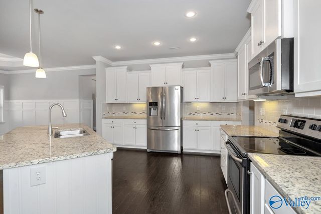 207 Blackwood Drive, Madison, AL 35757