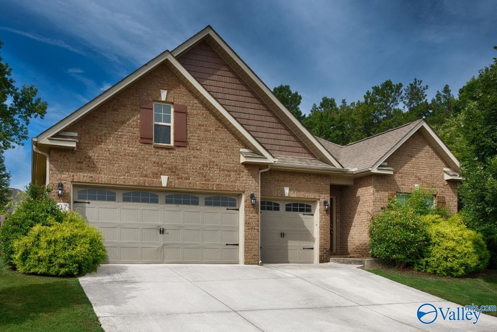 207 Blackwood Drive, Madison, AL 35757