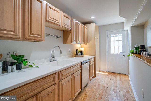 305 S COLLINGTON AVE, Baltimore, MD 21231
