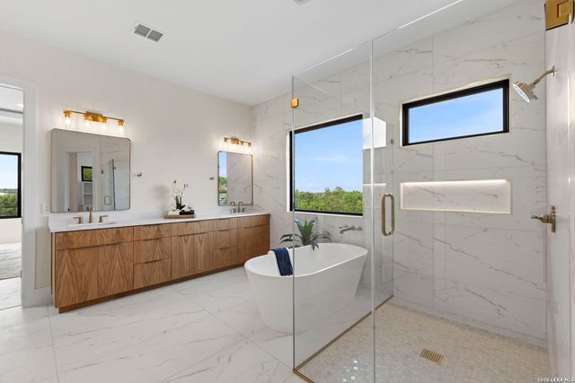 10627 kendall, San Antonio, TX 78255