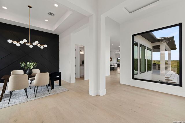 10627 kendall, San Antonio, TX 78255