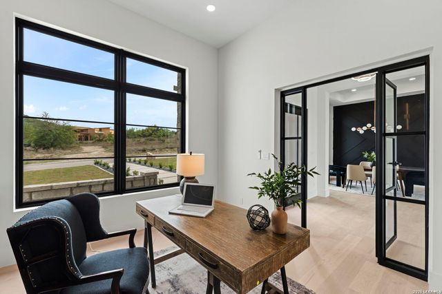 10627 kendall, San Antonio, TX 78255