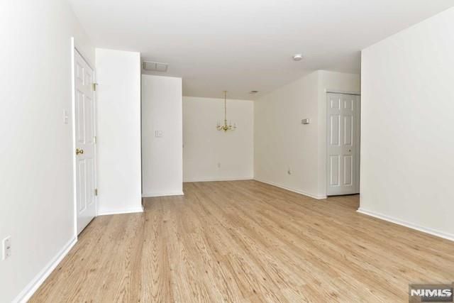 1132 Stafford Street 1132, Mahwah, NJ 07430