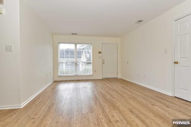 1132 Stafford Street 1132, Mahwah, NJ 07430