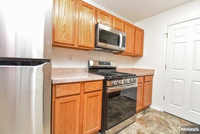 1132 Stafford Street 1132, Mahwah, NJ 07430