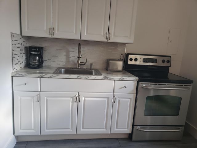 14313 N Flora Lane Efficiency A, Wellington, FL 33414