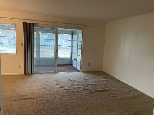 596 BAHIA CIRCLE B, Ocala, FL 34472