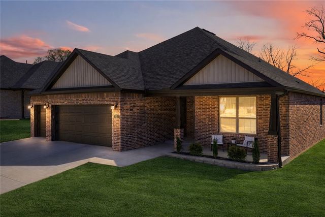 721 Harbison Street, Bentonville, AR 72713