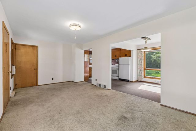 8080 Groveland Road, Mounds View, MN 55112
