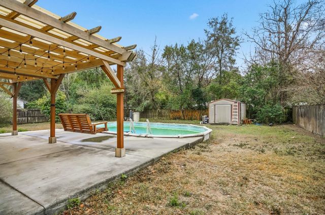 109 Jackson Cir, Palatka, FL 32177