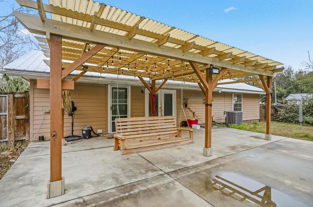 109 Jackson Cir, Palatka, FL 32177